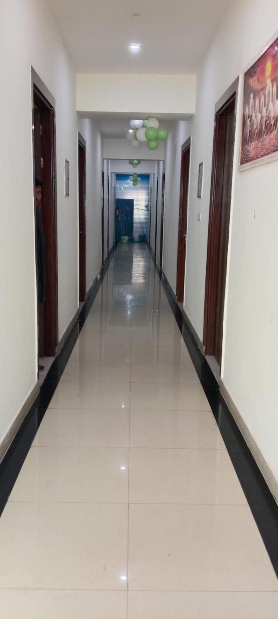 Hotel Blue Heaven Oyotownhouse Ghaziabad Esterno foto